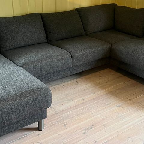 Fin sofa selges