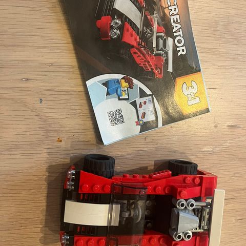 Lego creator -sportsbil