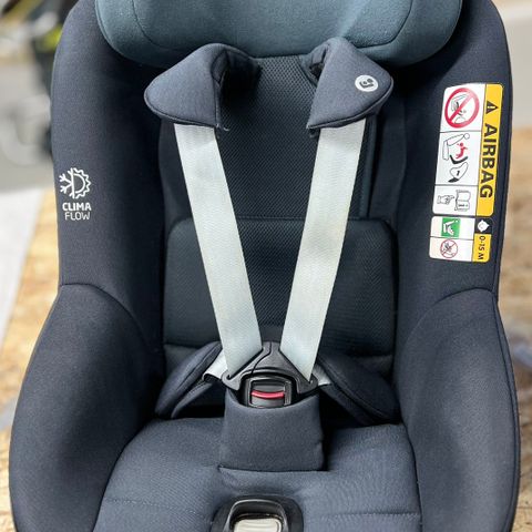 Maxi-Cosi Pearl 360 + Family Fix 360 base