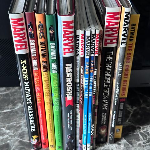 Comic books, sælges samlet, bud mottas! X-Men, Batman, F4, Shield, Iron Man