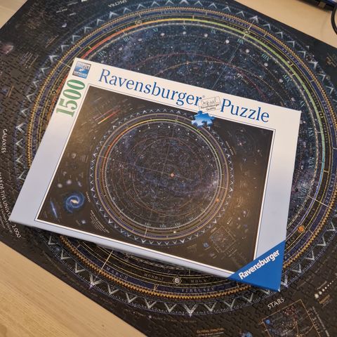 1500 brikker Ravensburger puslespill