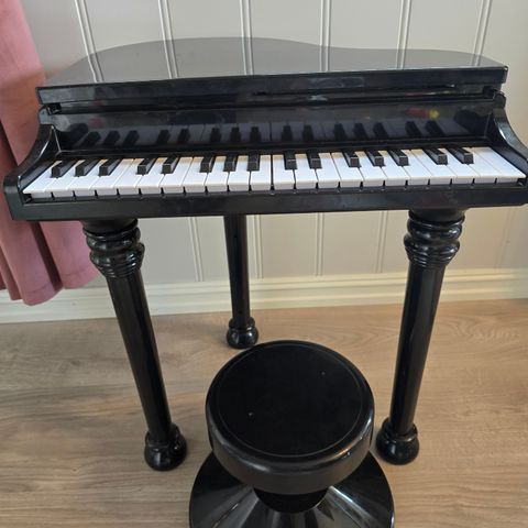 Svart piano