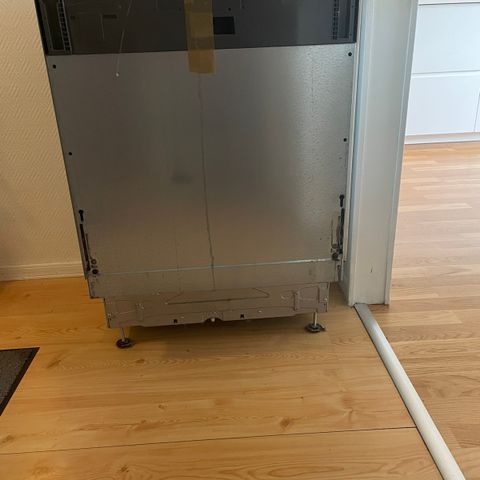 Defekt integrert oppvaskmaskin , Skinande fra IKEA