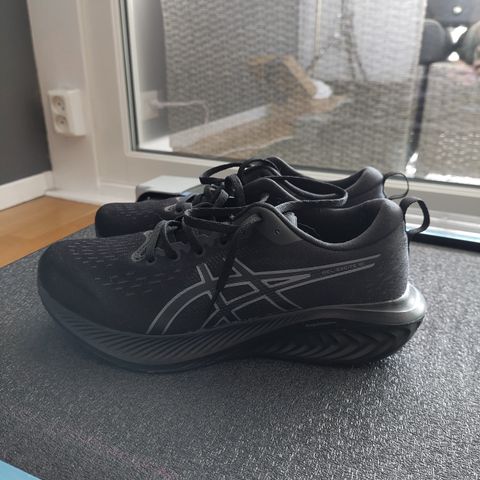 Asics Gel-Excite 10 løpesko