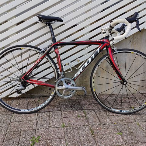 Landeveissykkel Scott addict R2