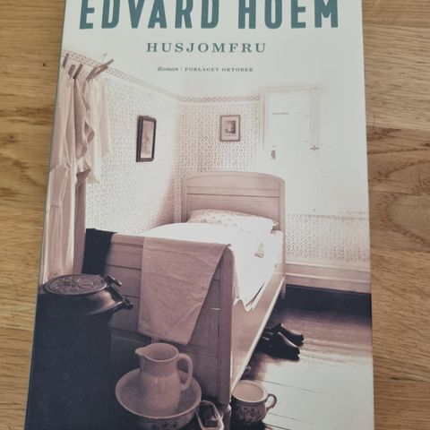 Husjomfru - Edvard Hoem