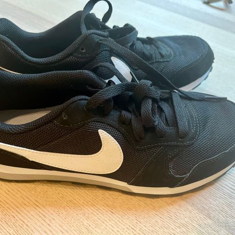 Nike joggesko