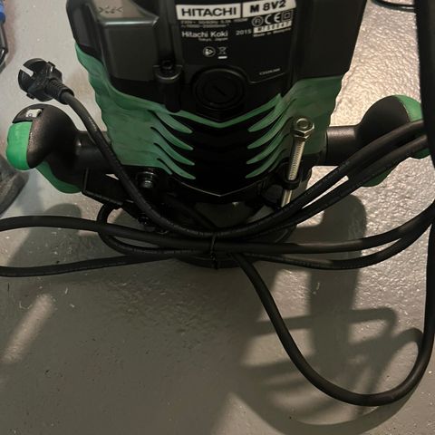 Hitachi overfres (til leie)