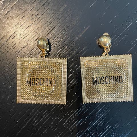 Moschino øredobber