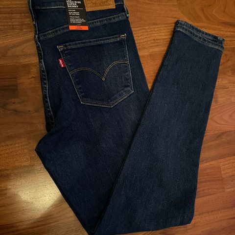 Levis i st 28x28