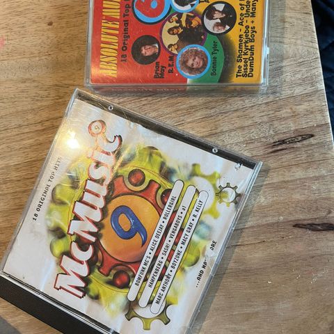 Cd med Mcmusic 9 og kadett med mcmusic 6