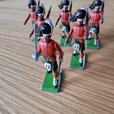 6 stk Britains figurer fra 70- tallet.