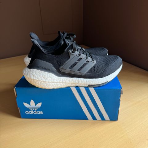 Adidas Ultraboost 22, str. 39 1/3