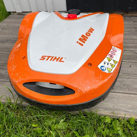 Robotgresklipper STIHL RMI 632 til salgs