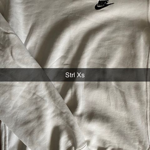 Hvit Nike genser