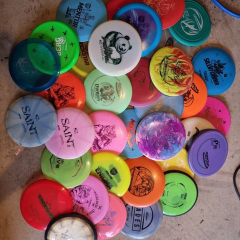 40 stk Discgolf disker selges!