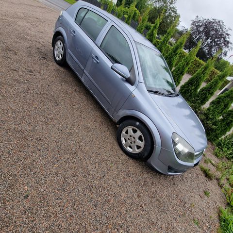 Opel astra  1.6 sport