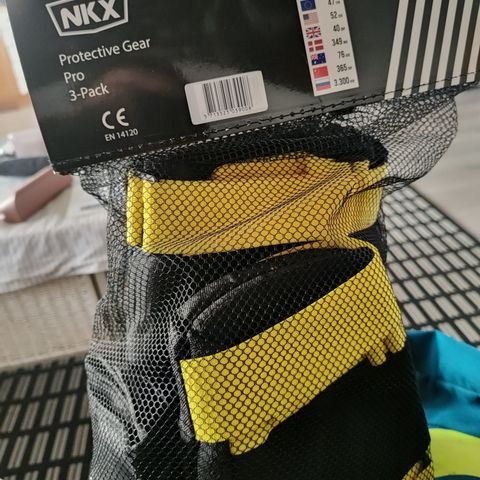 NKX 3-pakke pro beskyttelsesutstyr knepads, albuepads og håndleddsbeskyttere L