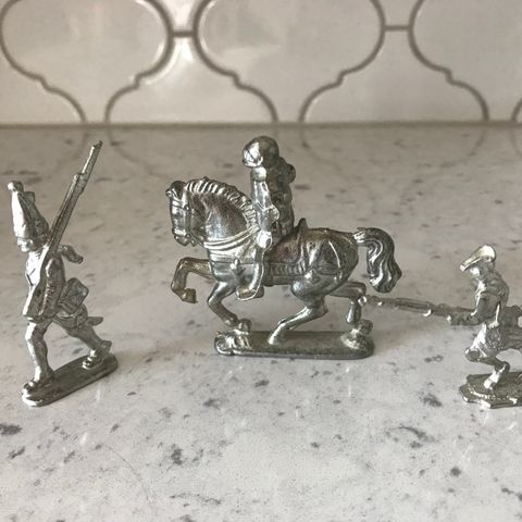 Metal Soldiers & Knight with Horse