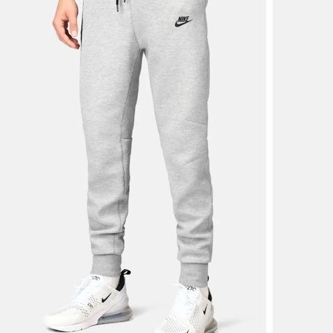 Nike Tech Fleece  - som ny!