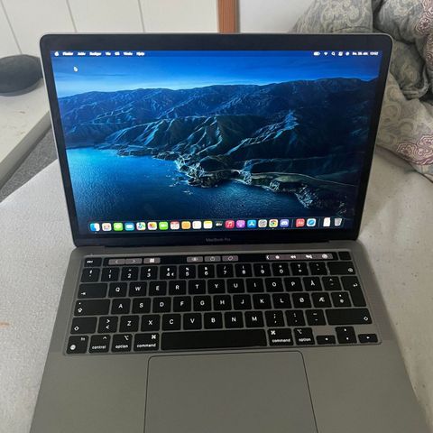 Macbook pro m2 "13" 256gb (2022 modell)