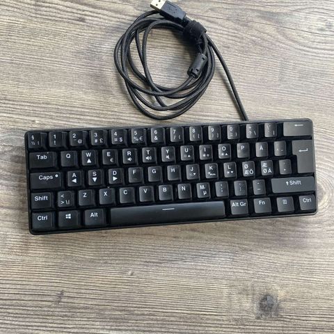 Sort 60% gamingtastatur