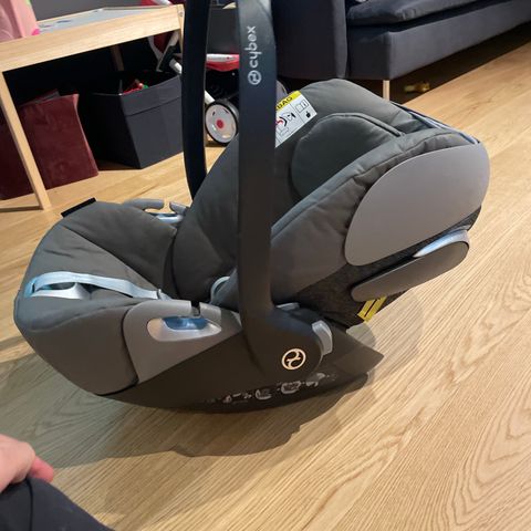 Cybex cloud z i-size