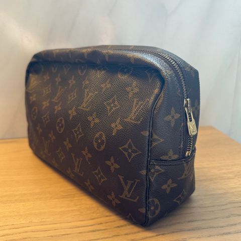 Louis Vuitton Toiletry GM