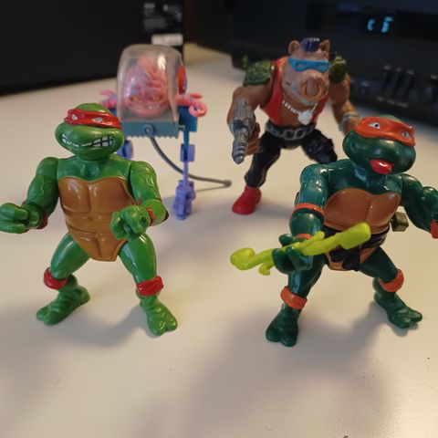 Vintage lot med originale Turtles figurer (1988-89)