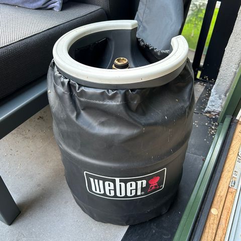 Gassflaske 5 kg kompositt med Weber overtrekk