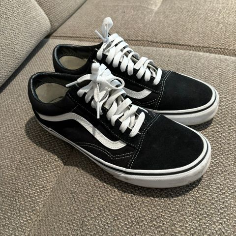 Vans strl 41 - pent brukt