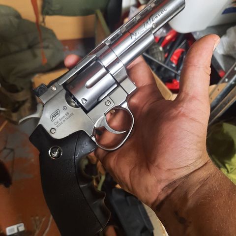 Dan Weston revolver