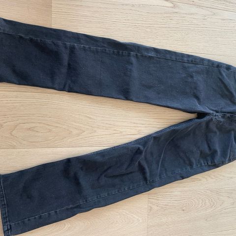 Jeans fra BikBok - ubrukte