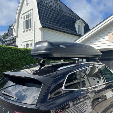 Takboks/skiboks Thule pacific 700 420 L til leie