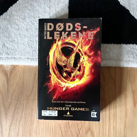 The Hunger Games, nr. 1 (bok) på norsk!