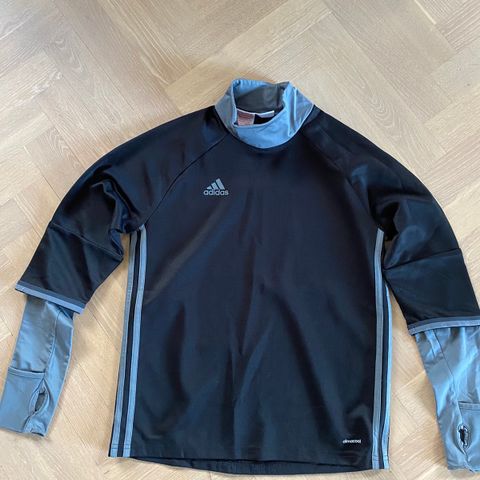 Adidas treningsgenser str 152