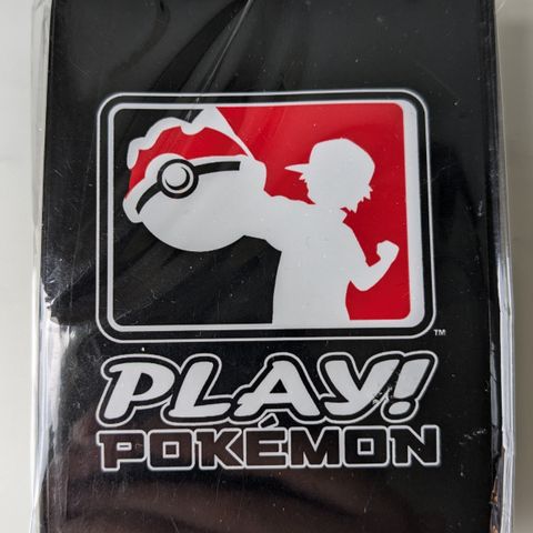 Play! Pokemon 2012 League sleeves