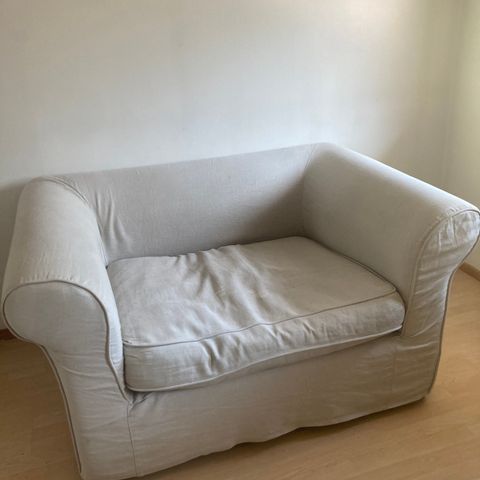 Gir bort 1.5-seter / love seat