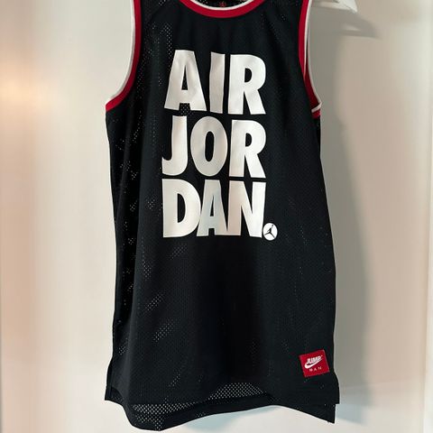 NIKE JORDAN basketballtopp - ikke brukt