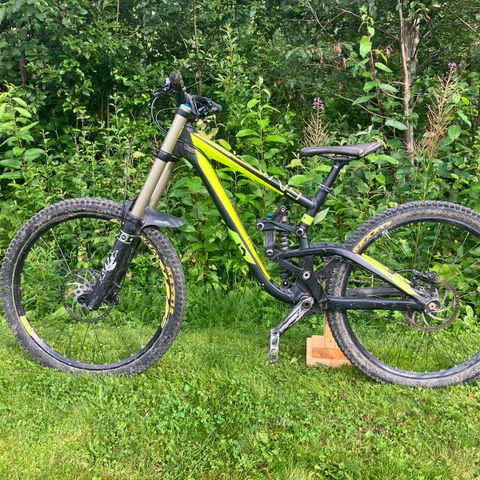 Scott Gambler 720 - Medium 2015 Downhill (Reservert inntil videre)