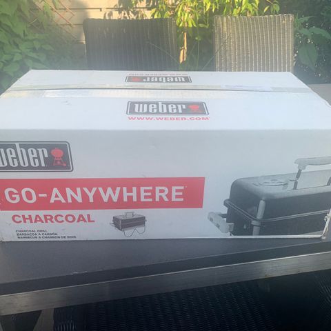 weber go-anywhere i uåpnet eske