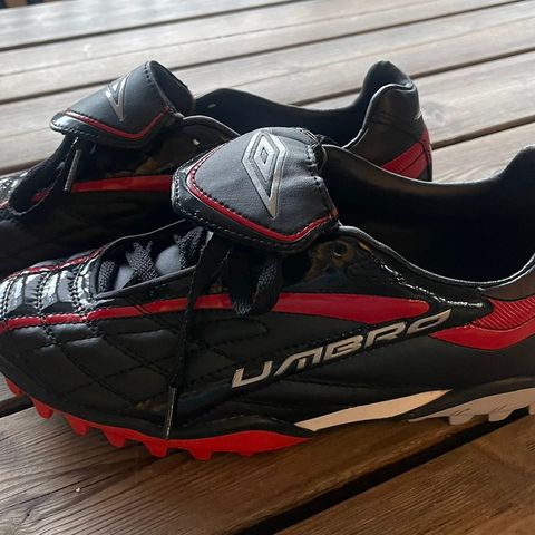 Umbro fotballsko 39 ubrukt