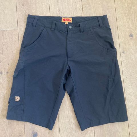 Mørkegrå Fjellraven shorts til herre (50/L)