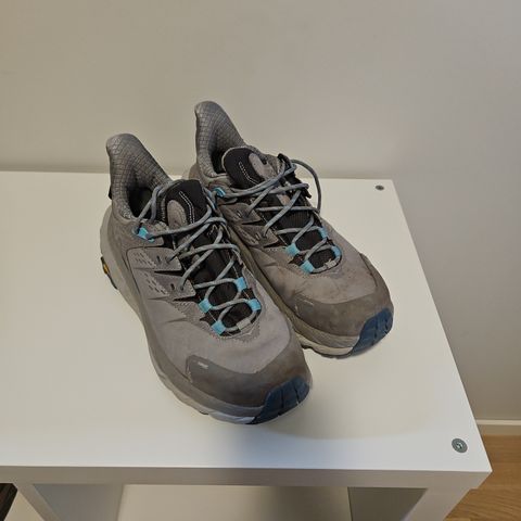 Hoka tursko str 41 1/3.