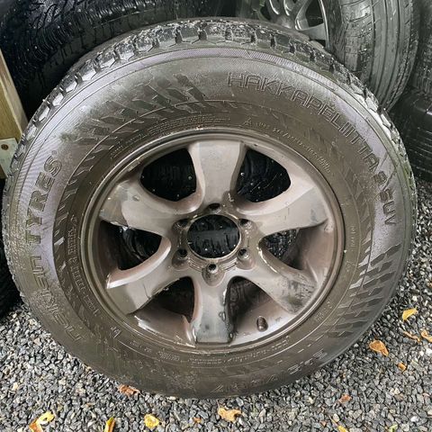 LAND CRUSIER DEKK OG FELGER 245/70 R 17