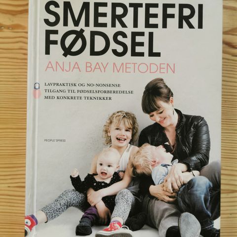 "Smertefri fødsel" av Anja Bay