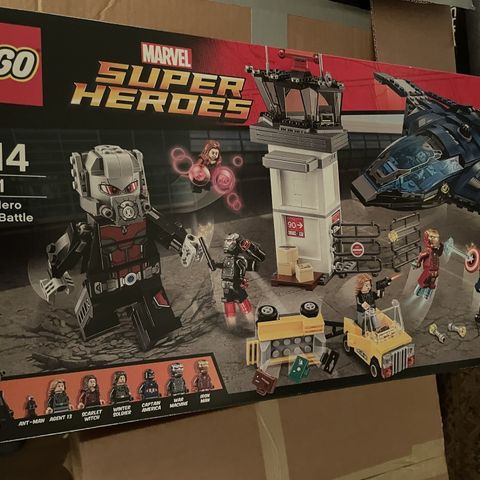 Lego 76051