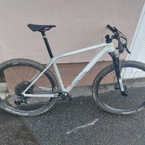 Canyon Exceed CF 4 karbon terrengsykkel str. Medium (170-180 cm)