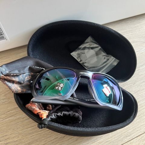 Oakley x Footpatrol