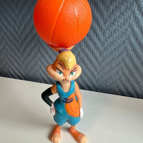 Lola Bunny - basketball